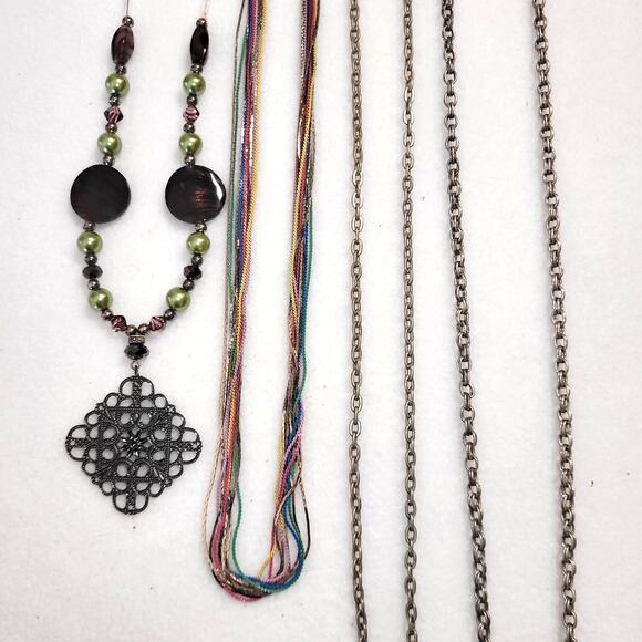 4 Pc Necklace Lot Multicolor Multistrand Chains Retro Y2K Minimalist Normcore - Picture 8 of 9